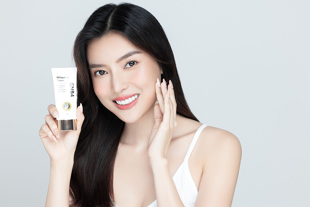 Kem Dưỡng Trắng GNB4 (50ML/Tuýp) - Whitening Cream GANGNAM BEAUTY - Nâng Tone, Làm Sáng, Cải Thiện Nếp Nhăn Hiệu Quả